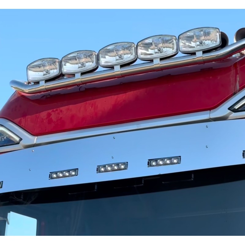 Rampe de toit long inox - DAF XG - Accueil