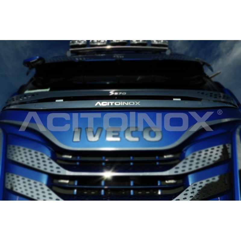 Habillage superior de calandre | Iveco S-Way - Accueil
