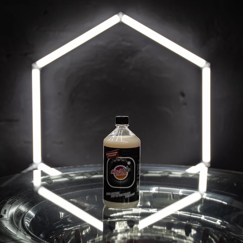 Nettoyant pour pneus LVLUP 1000ml | Brillance et Protection UV Durable