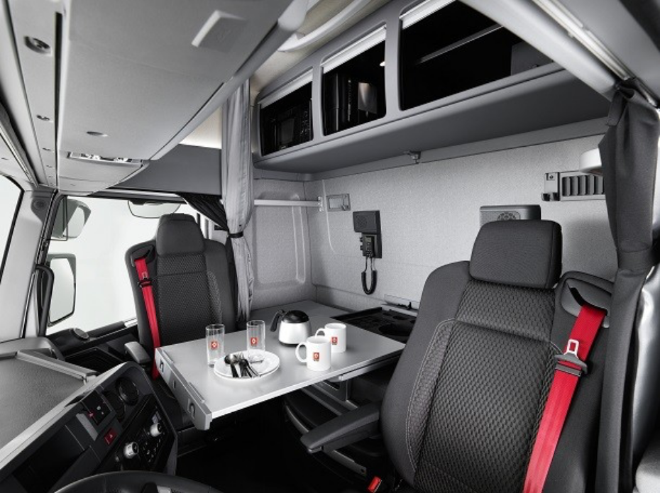 La personnalisation de cabine : quand le camion devient un espace de vie